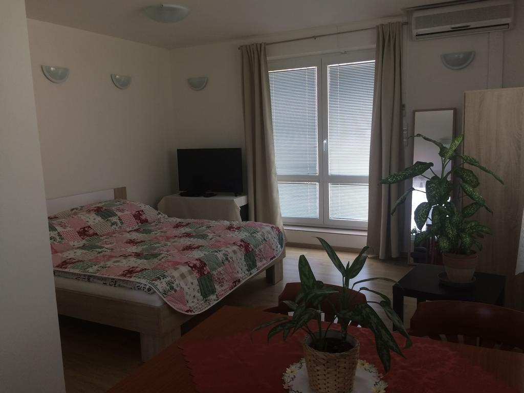 Apartment Praha 4 Eksteriør billede